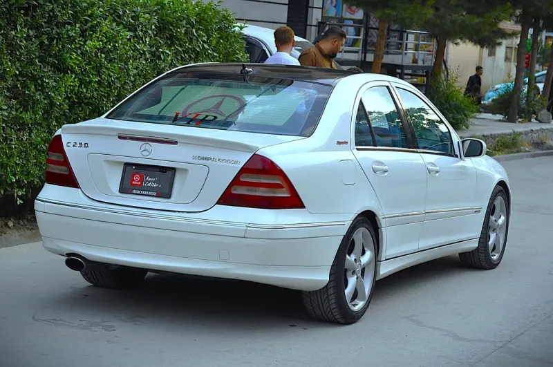 Mercedez Benz 2004