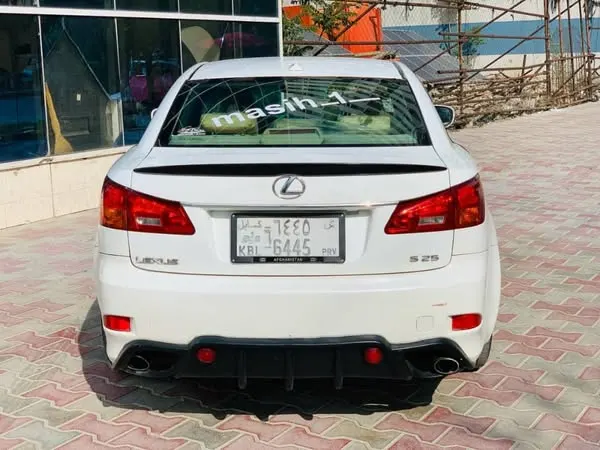 Lexus 2008