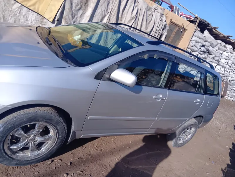 Toyota Fielder 2005