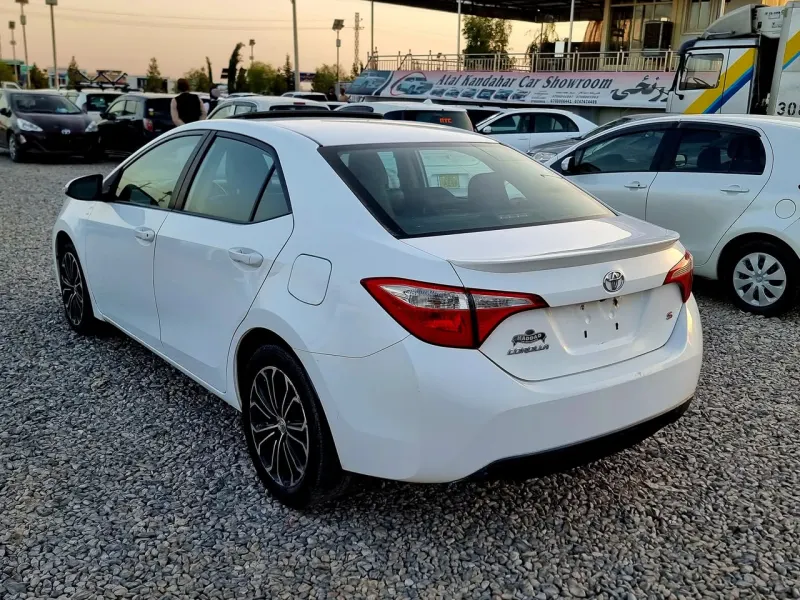 Toyota Corolla 2016