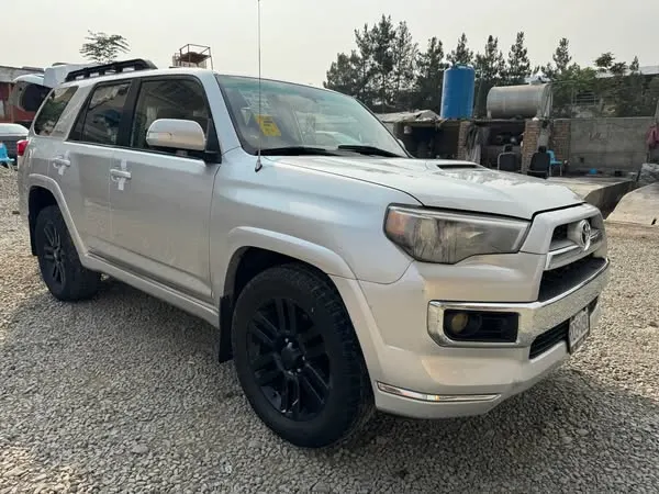 4 Runner 2010 Sports Car
