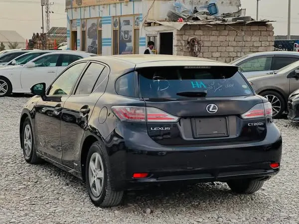 Lexus 2011