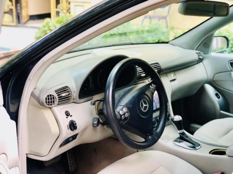 Mercedez benz 2005