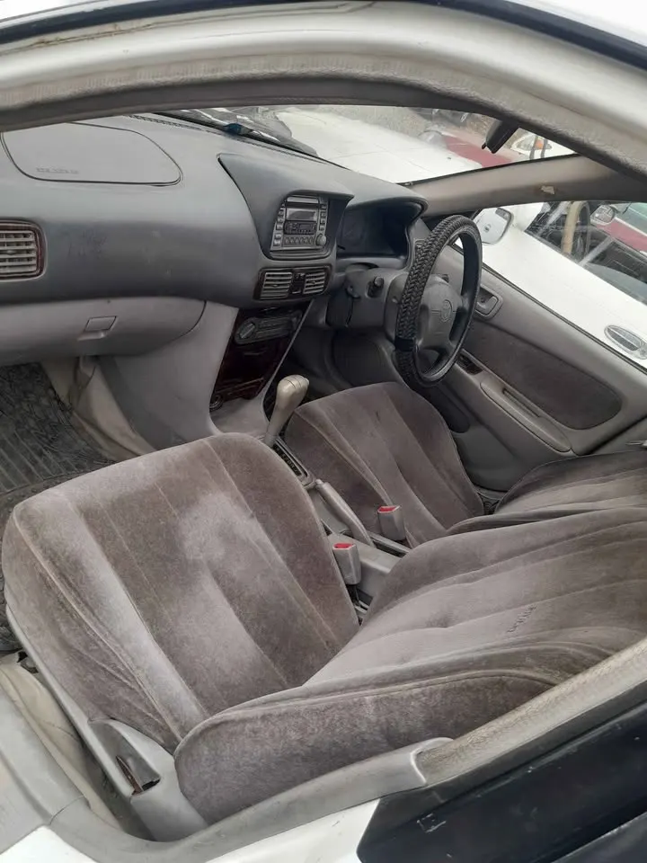 Toyota 1999