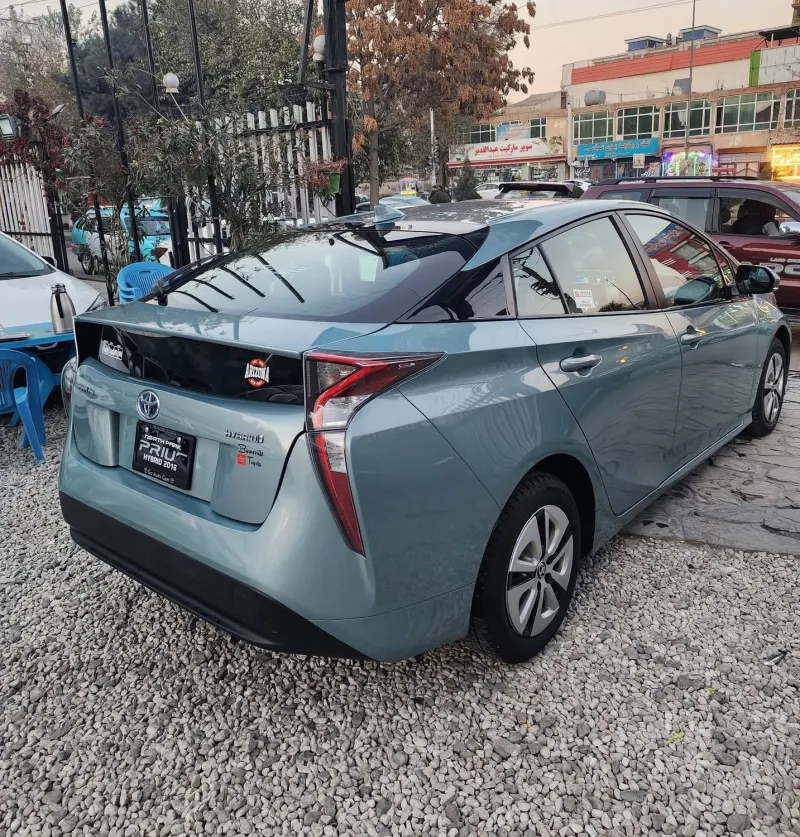 Toyota pirus 2016